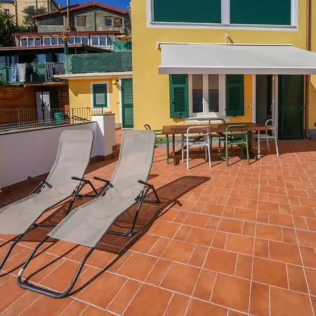 Daire 100 - Ginestra, Ampia Terrazza 120m2 Vista Mare 10 Minuti A Piedi Spiaggia, 3 Da Letto
